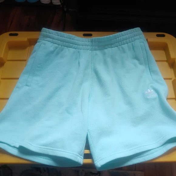 Adidas Shorts Sweat shorts BRAND NEW Men's - Picture 1 of 12